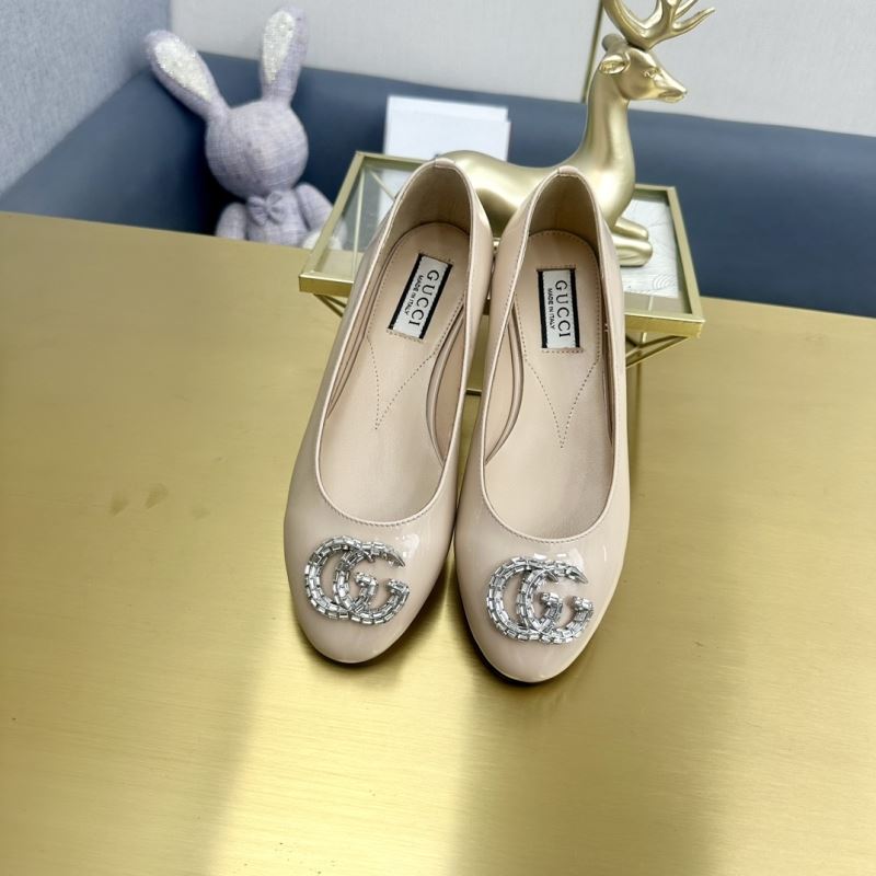 Gucci Flat Shoes